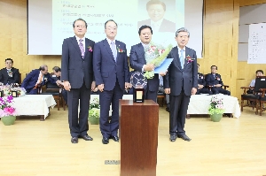 [2014-10-07] 자랑스러운 부산대인-노재청, 구윤회 동문 대표이미지